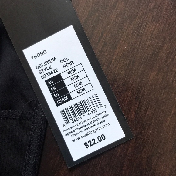 black thong - Picture 5 of 5